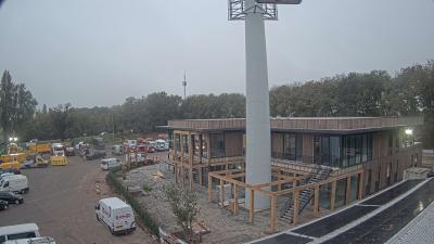 08:00
