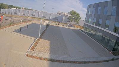 09:30