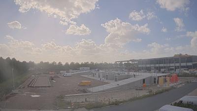 15:45