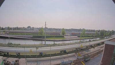 18:00