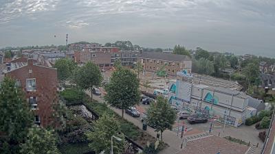 09:30
