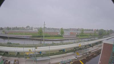 09:45