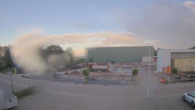 09:00