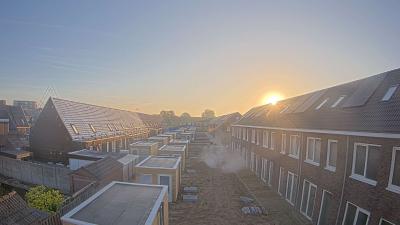 08:00