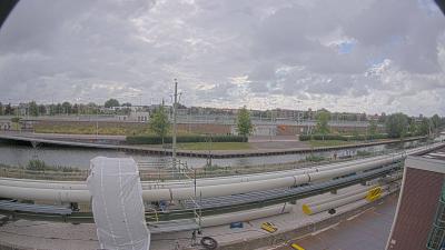 18:15