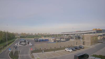 08:15
