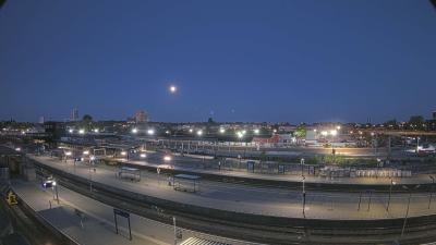 22:00