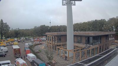 09:00