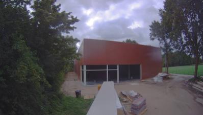 09:00