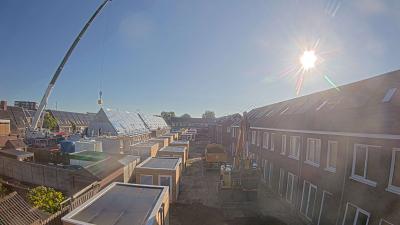 09:00