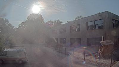 08:00