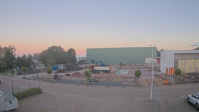 08:00