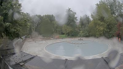 09:15