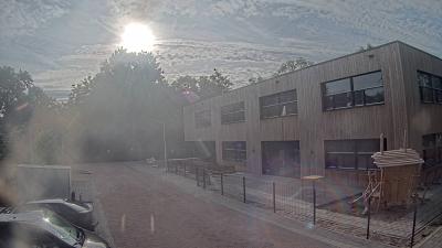 08:00