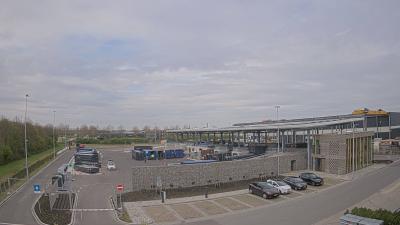 09:30
