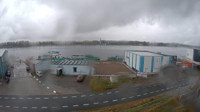15:30