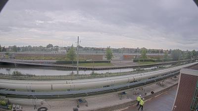 08:00
