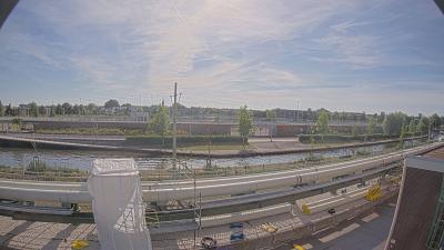 18:15
