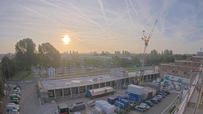 08:00
