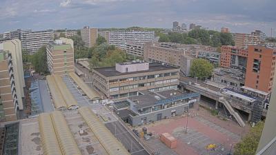 15:45