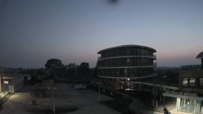 22:00