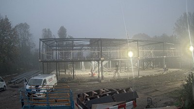08:00