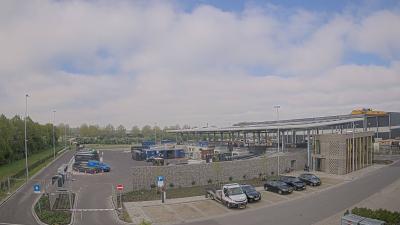 09:45